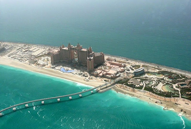 Atlantis Dubai Hotel Underwater