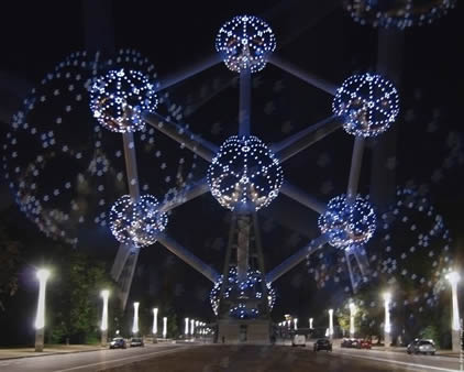 Atomium Images