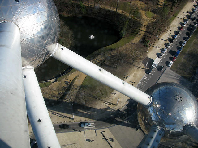 Atomium Structure (photo Stop)