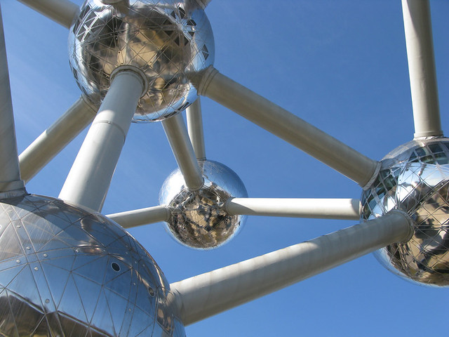 Atomium Structure (photo Stop)