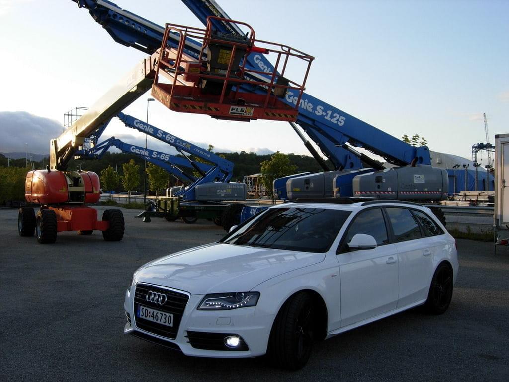 Audi A4 Avant S Line Black