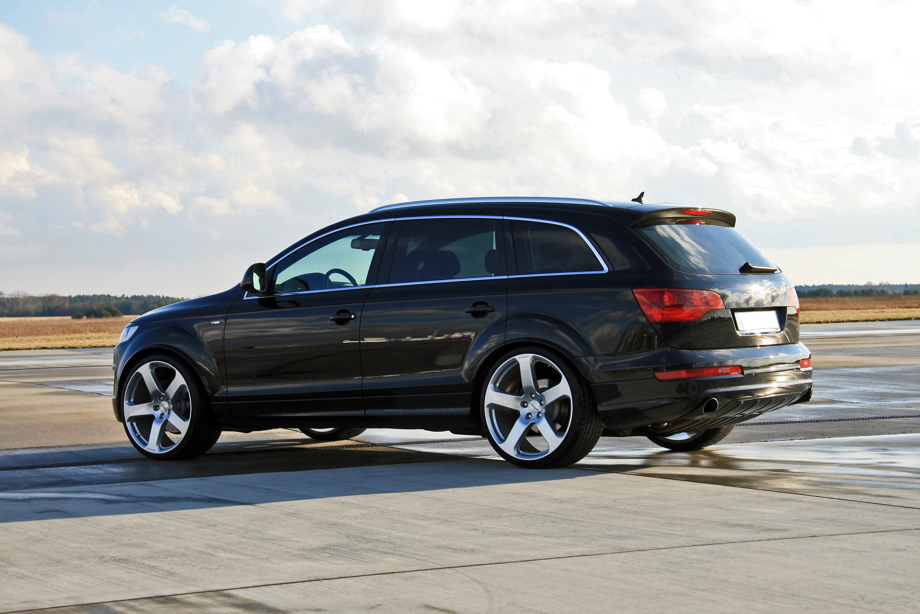 Audi Q7 Black