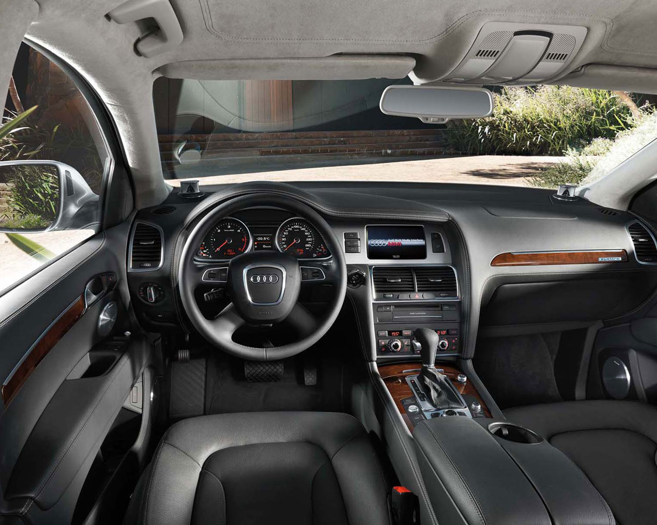 Audi Q7 Interior