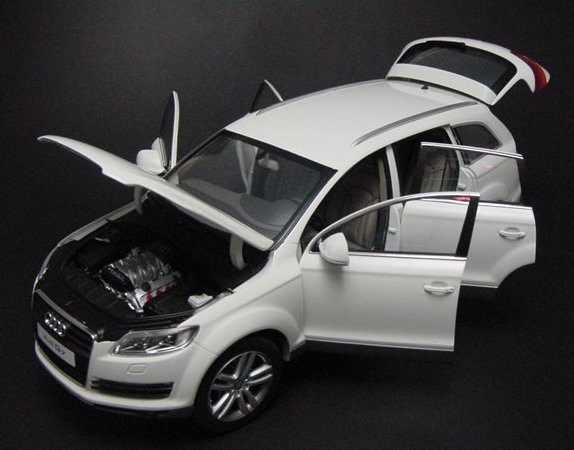 Audi Q7 White