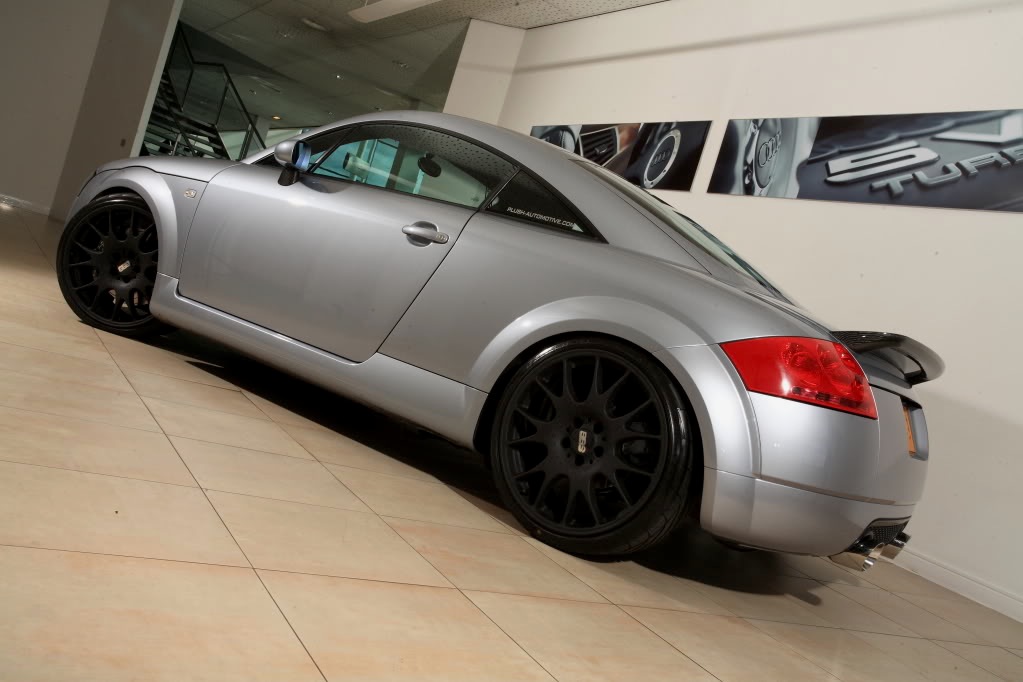 Audi Tt White Black Wheels