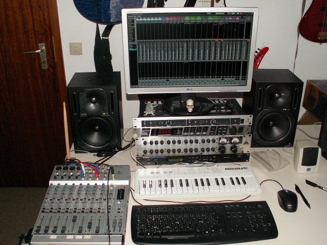 Behringer Podcast Studio