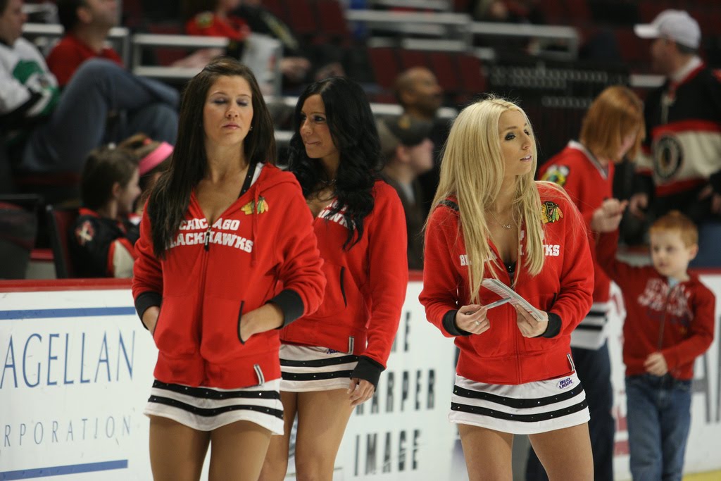 Blackhawks Ice Girls