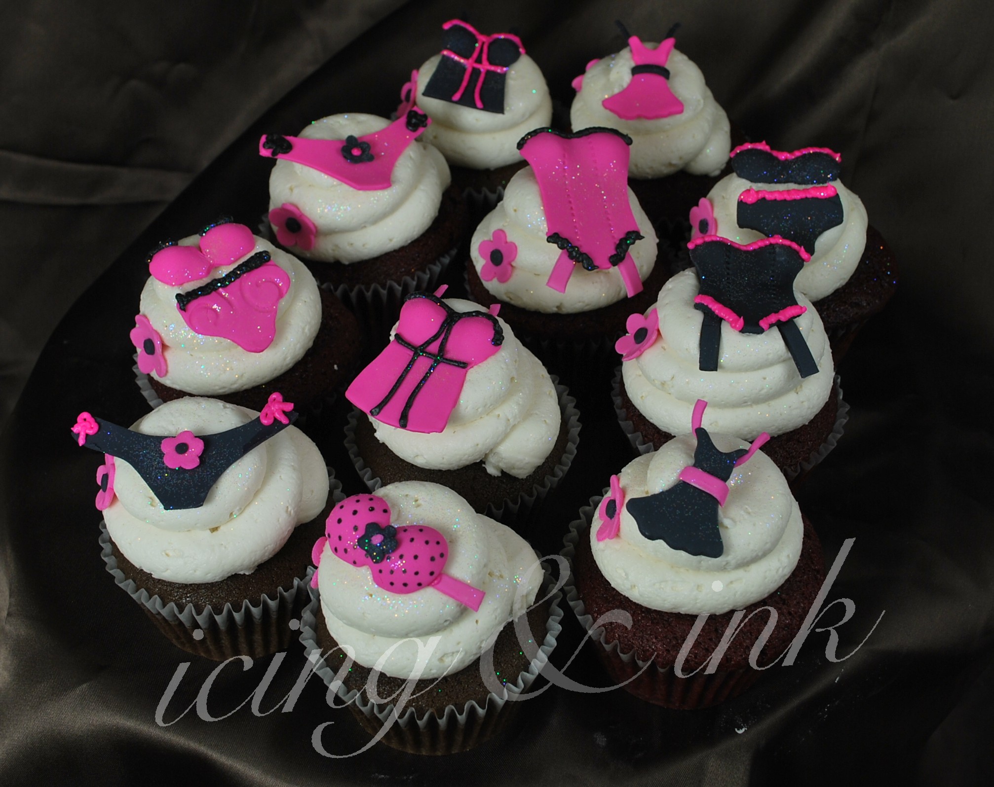 Bridal Shower Cupcakes Pictures