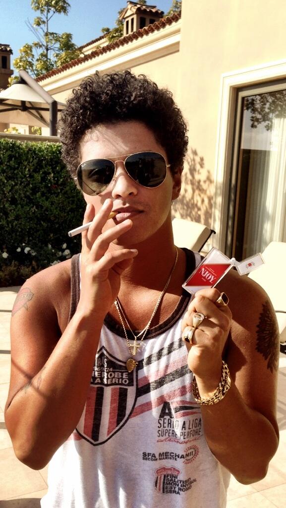 Bruno Mars Sisters Ages