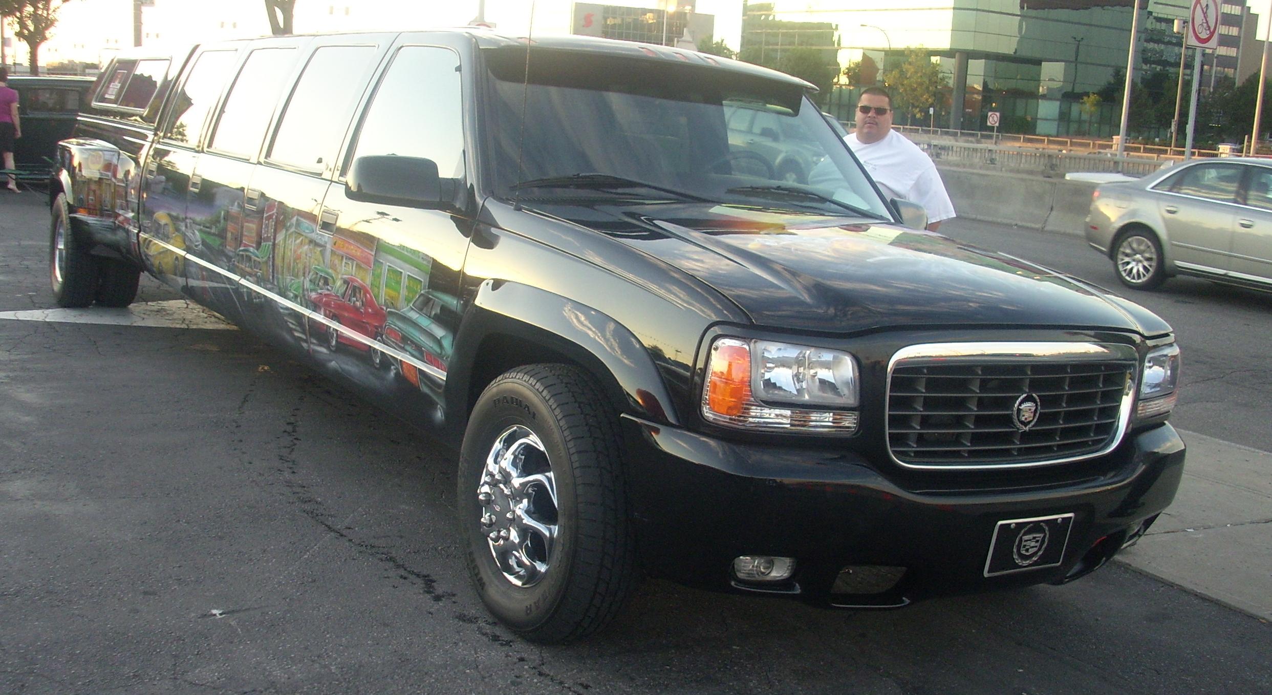 Cadillac Escalade Limousine