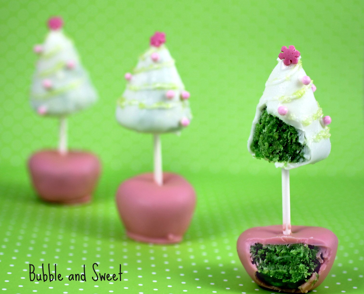 Cake Pops Christmas Tree