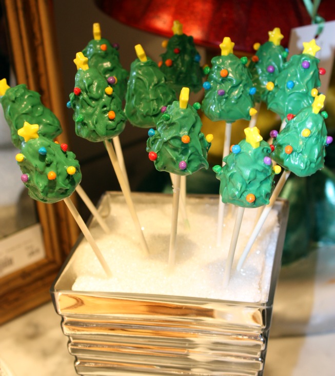 Cake Pops Christmas Tree