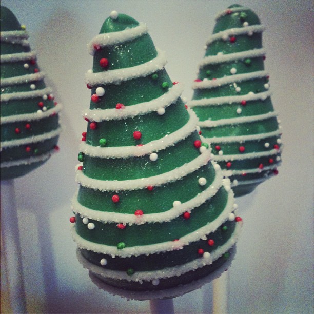 Cake Pops Christmas Tree