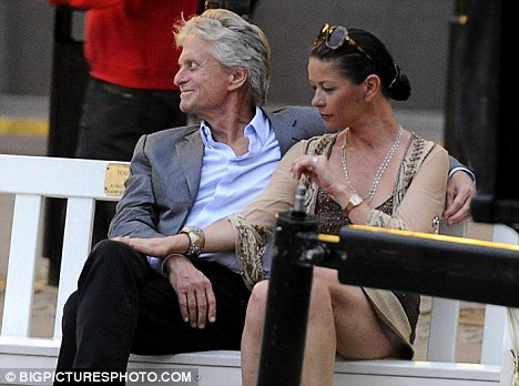 Catherine Zeta Jones And Michael Douglas Age