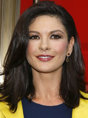 Catherine Zeta Jones Pregnant During Chicago