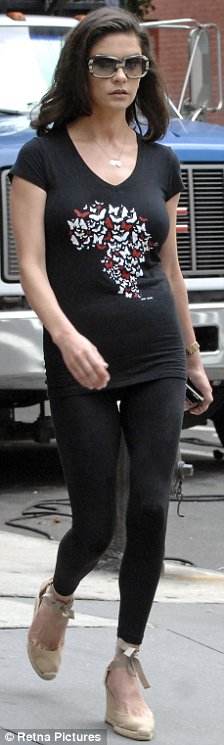 Catherine Zeta Jones Pregnant During Chicago Filming