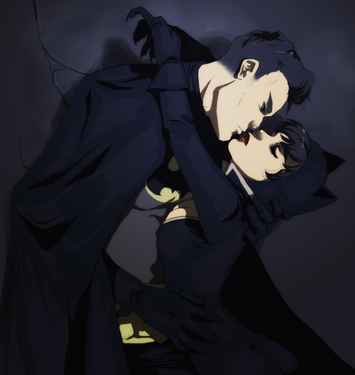 Catwoman And Batman Kissing