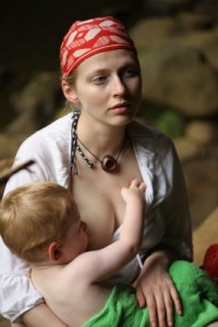 Celebrity Breast Feeding In Public