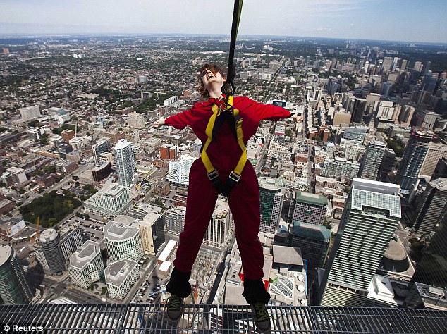 Cn Tower Edge Walk Death