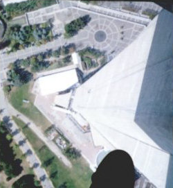 Cn Tower Glass Floor Breaks