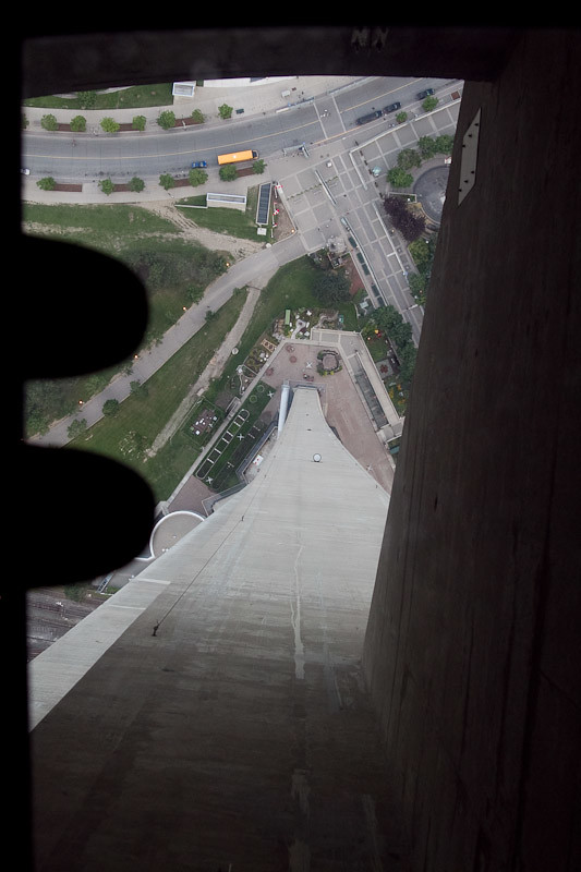 Cn Tower Glass Floor Breaks