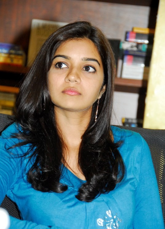 Colors Swathi Blue Film Online Video