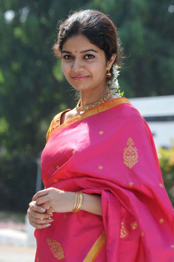 Colors Swathi Hot In Saree