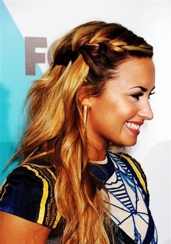 Demi Lovato Hair Color Blue