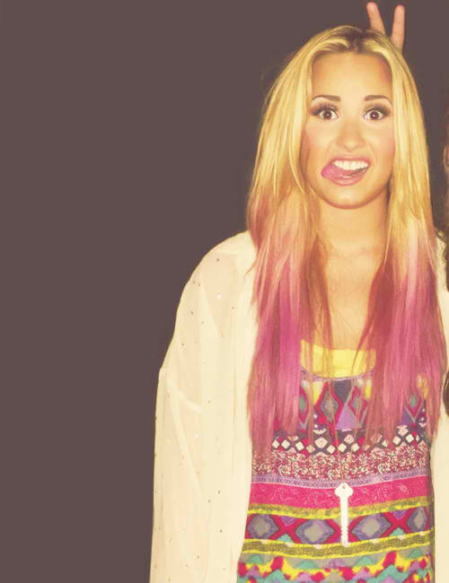 Demi Lovato Hair Color Pink