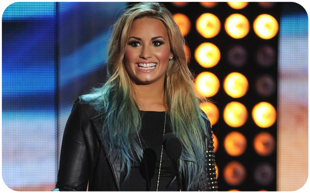 Demi Lovato Hair Dip Dyed