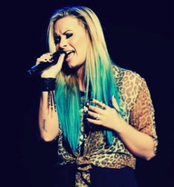 Demi Lovato Hair Dip Dyed Blue