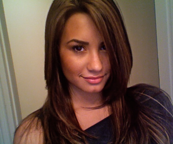 Demi Lovato Haircut