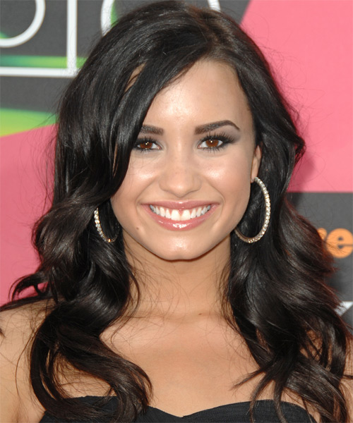 Demi Lovato Hairstyles