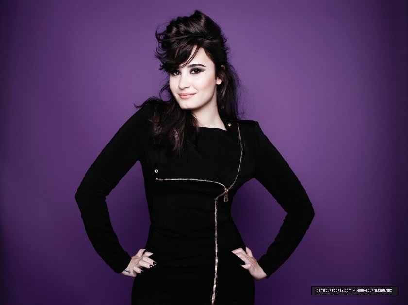 Demi Lovato Heart Attack Wallpaper