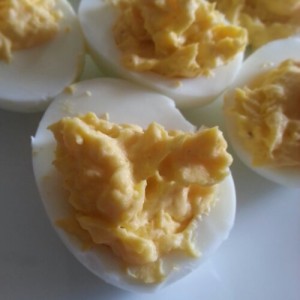 Deviled Eggs For Easter That Look Like Chicks