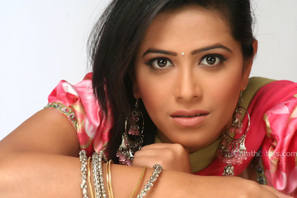 Devyani Star Pravah Cast And Crew