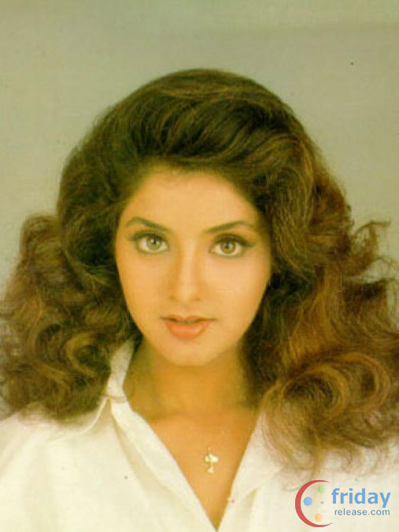 Divya Bharti Photo