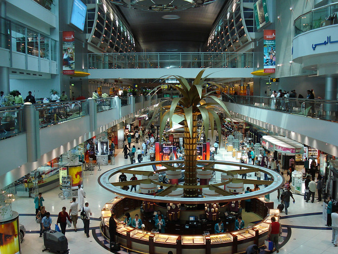 Dubai Airport Duty Free Shops Laptops