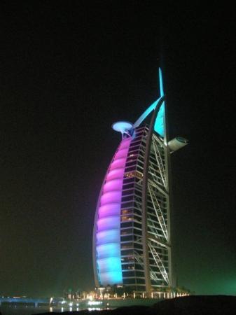 Dubai Hotel Burj Al Arab Fountain