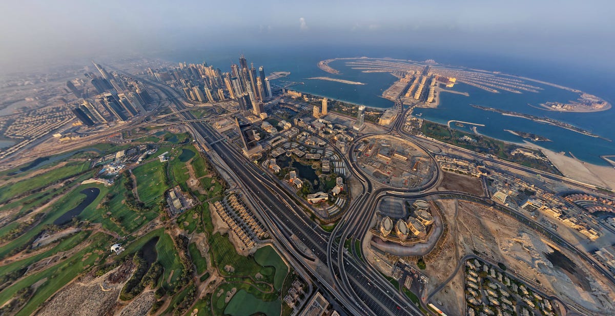 Dubai Mall Aquarium Explodes