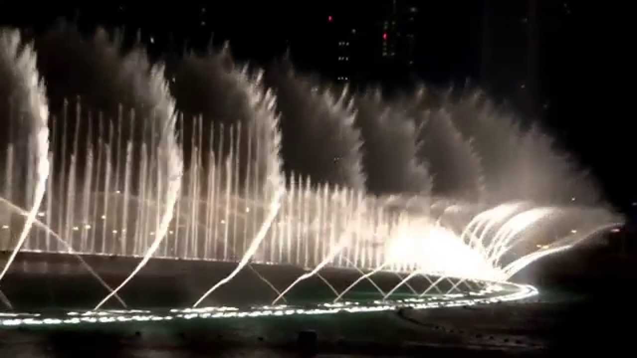 Dubai Mall Fountain Show