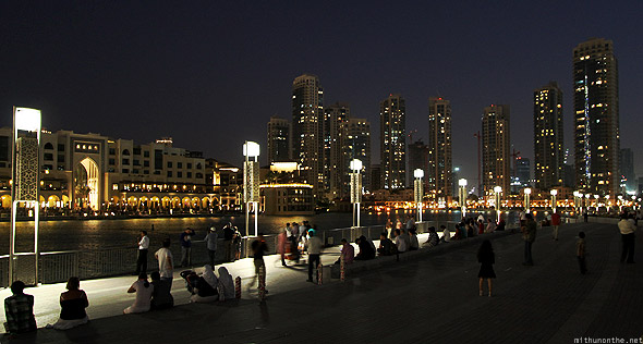 Dubai Mall Fountain Show