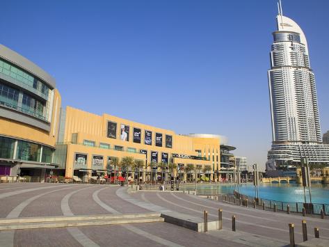 Dubai Mall Outside View