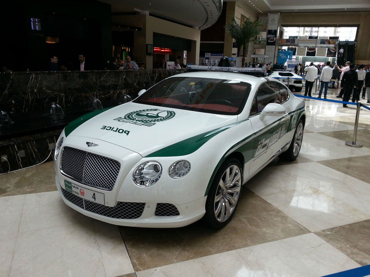 Dubai Police Ferrari Ff