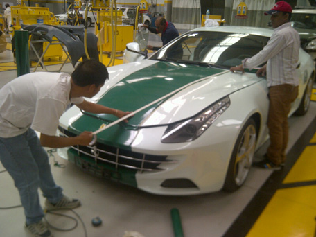 Dubai Police Ferrari Video