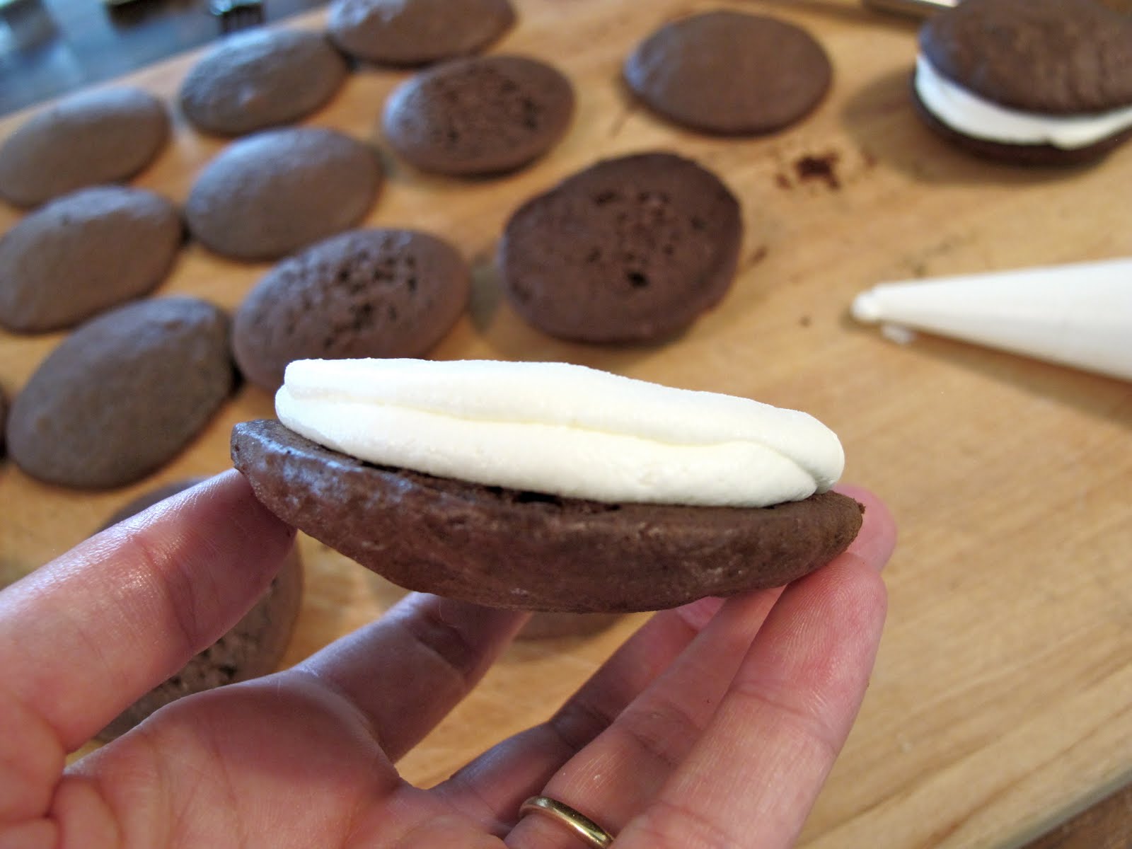 Easy Whoopie Pie Recipe Using Cake Mix