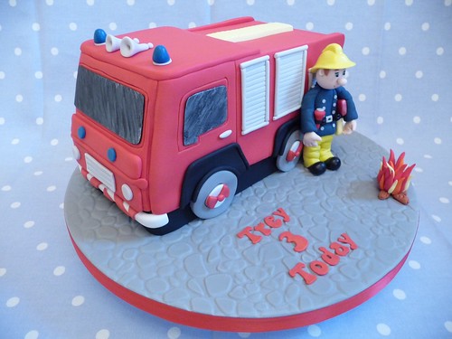 Fireman Sam Cake Pan