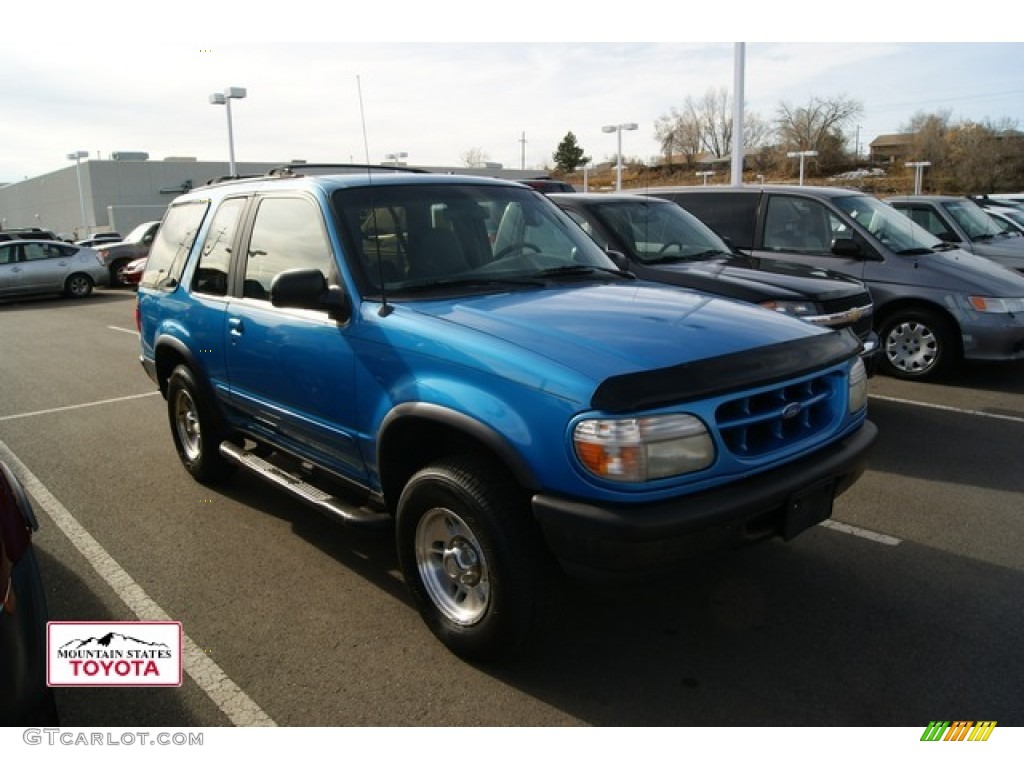 Ford Explorer 1996 White