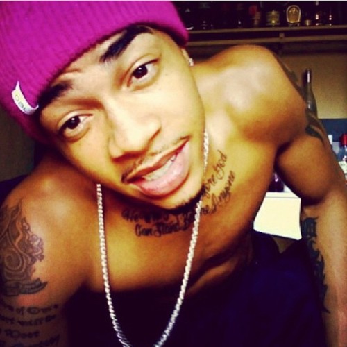 Freddy E Gun To His Head Pic