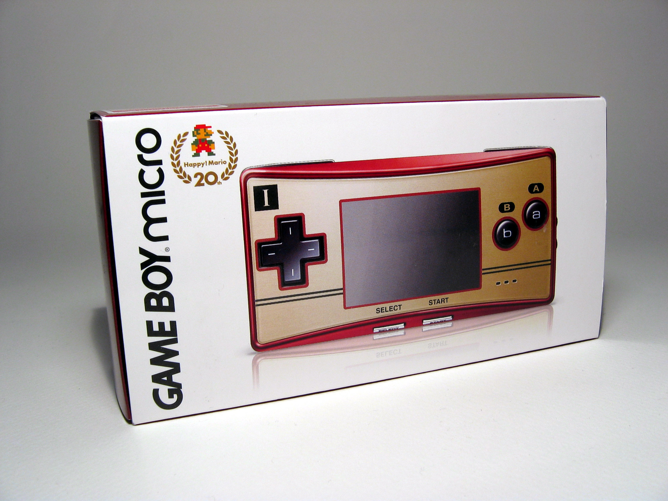 Gameboy Advance Micro Famicom